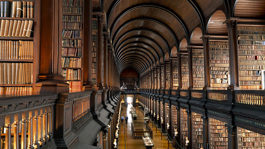 trinity-college-long-room-library-dublin-12